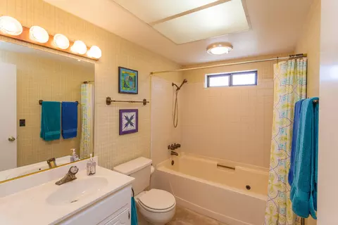 557 Teakwood Dr, Redding, CA 96003 photo 12