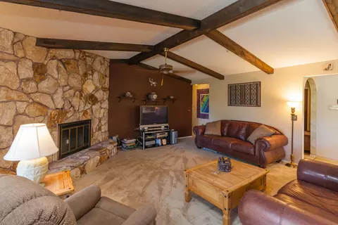557 Teakwood Dr, Redding, CA 96003 photo 5