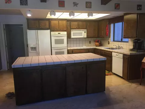 557 Teakwood Dr, Redding, CA 96003 photo 3