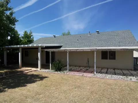 3355 Meridian Dr, Redding, CA 96002 photo 6