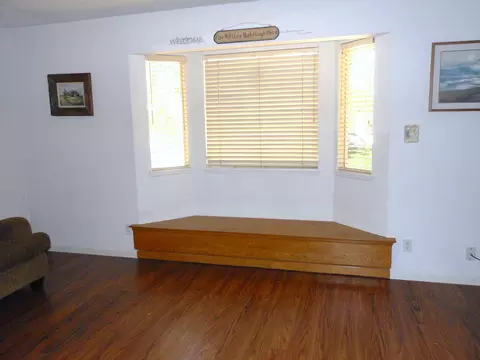 2338 Canal, Redding, CA 96001 photo 5