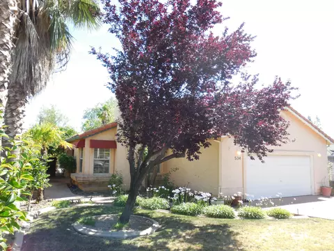 534 Martinique Cir, Redding, CA 96003 photo 1