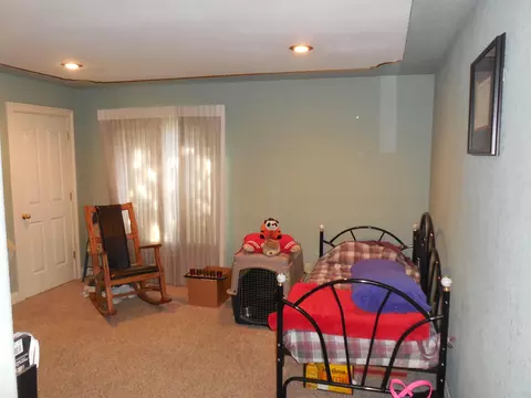 534 Martinique Cir, Redding, CA 96003 photo 12