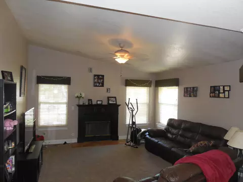 534 Martinique Cir, Redding, CA 96003 photo 5