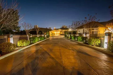 996 River Bend Rd, Redding, CA 96003 photo 6
