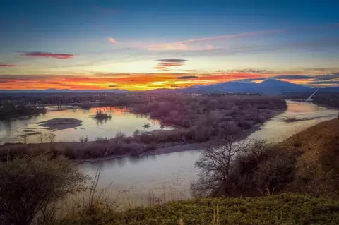 996 River Bend Rd, Redding, CA 96003 photo 4