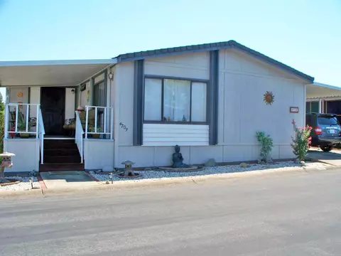 4703 Underwood Dr, Redding, CA 96003 photo 1