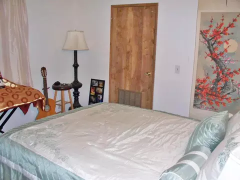 4703 Underwood Dr, Redding, CA 96003 photo 5