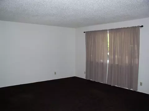 2070 Deerfield Ave, Redding, CA 96002 photo 6