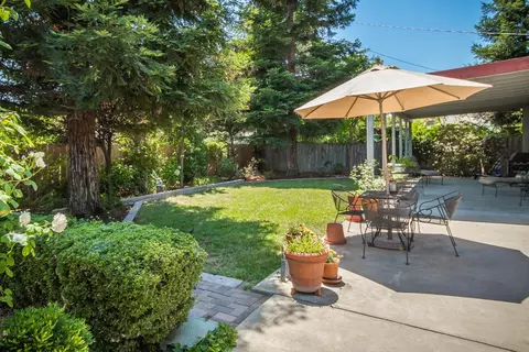 2069 Elmira Dr, Redding, CA 96001 photo 10