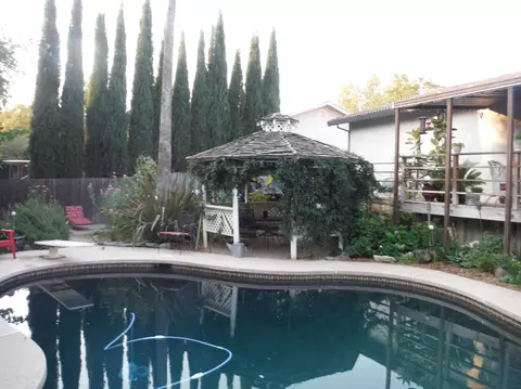 2500 Howard Dr, Redding, CA 96001 photo 3