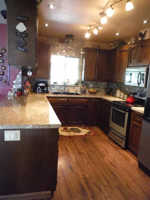 2500 Howard Dr, Redding, CA 96001 photo 15
