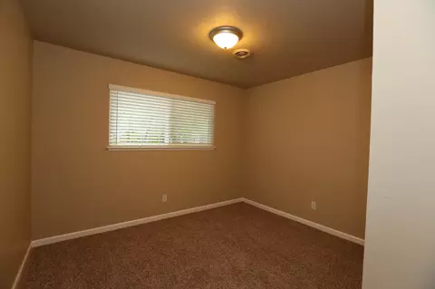 2517 Wilson Ave, Redding, CA 96002 photo 9