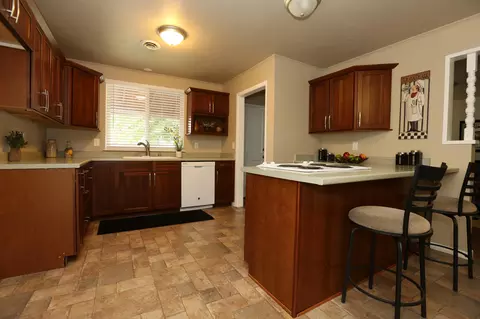 2517 Wilson Ave, Redding, CA 96002 photo 4