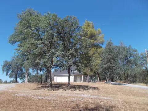 11818 Jack Pine Ln, Bella Vista, CA 96008 photo 3