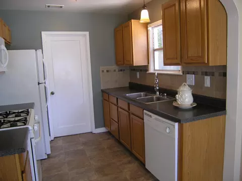 786 Coronado St, Redding, CA 96003 photo 6