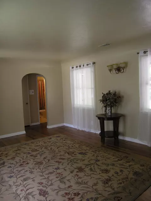 786 Coronado St, Redding, CA 96003 photo 4