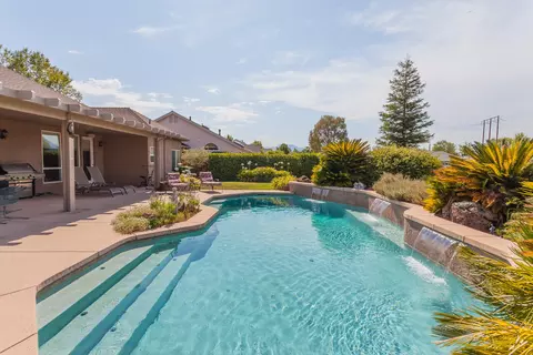 2150 Tradition Way, Redding, CA 96001 photo 12