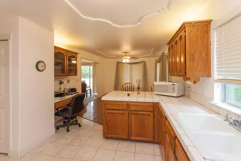 4906 Bidwell Rd, Redding, CA 96001 photo 9