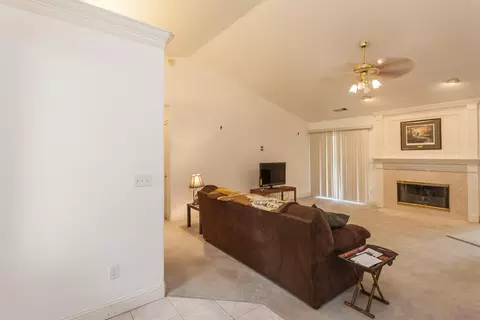 4906 Bidwell Rd, Redding, CA 96001 photo 4