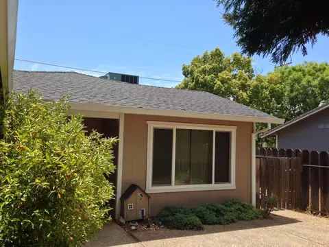 2439 Celestial St, Redding, CA 96002 photo 2