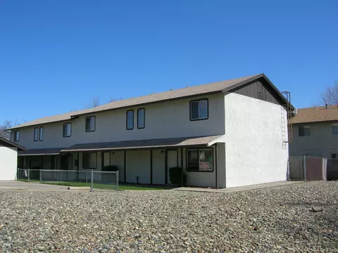 3325 Magnums Way, Redding, CA 96003 photo 3