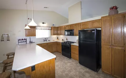 6814 Mullen Pkwy, Redding, CA 96001 photo 8