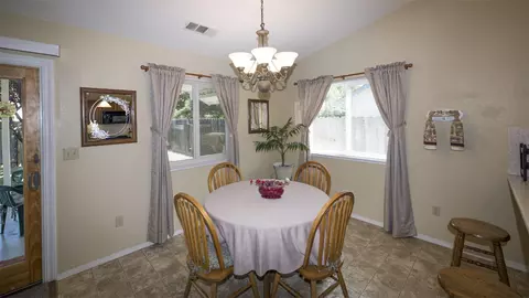 6814 Mullen Pkwy, Redding, CA 96001 photo 7