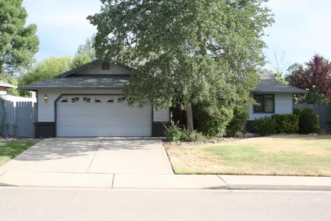 5260 Mica Ct, Redding, CA 96003 photo 2