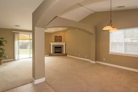 504 Centavo Way, Redding, CA 96003 photo 5