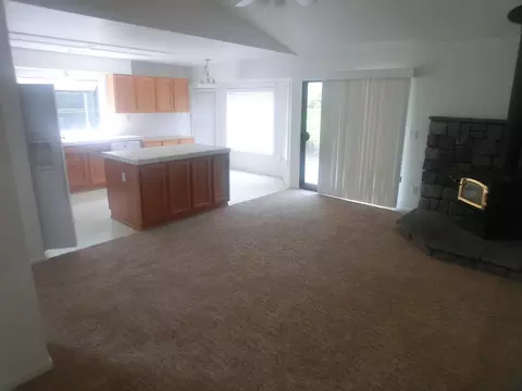 2154 Sophy, Redding, CA 96003 photo 3