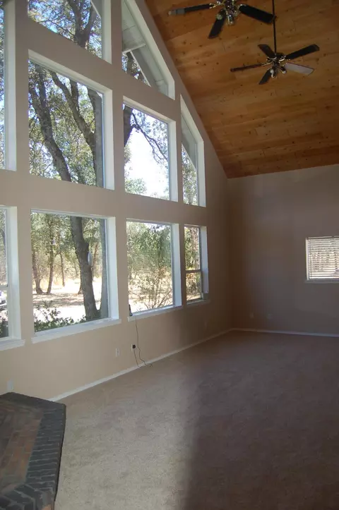 21281 Old 44 Dr, Redding, CA 96003 photo 17
