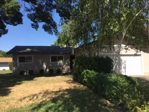 321 Newport Dr, Redding, CA 96001 photo 1