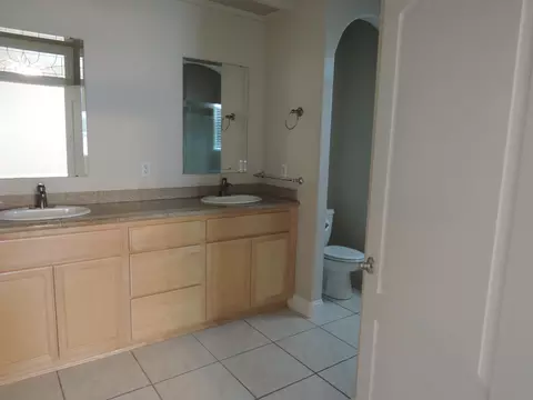 607 Reddington Dr, Redding, CA 96003 photo 12