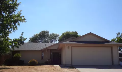 2963 Pawnee Ct, Redding, CA 96001 photo 1