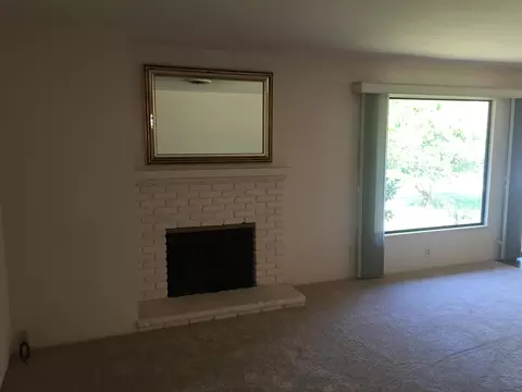 2074 Wilder Dr, Redding, CA 96001 photo 2