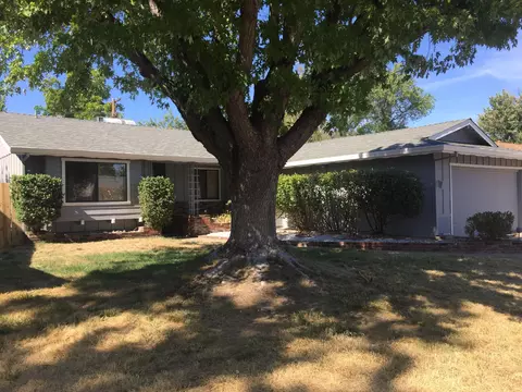 2074 Wilder Dr, Redding, CA 96001 photo 1