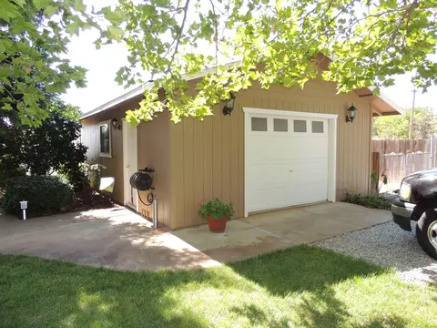 5150 Bo Peep Ln, Redding, CA 96002 photo 17