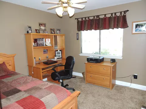 5150 Bo Peep Ln, Redding, CA 96002 photo 11