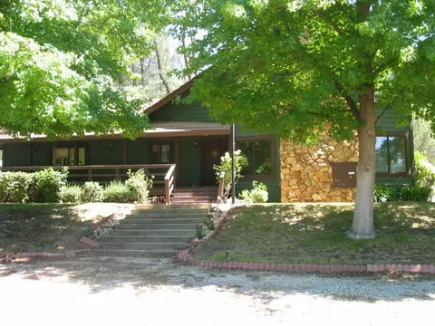 10709 2nd St, Shasta, CA 96087 photo 2