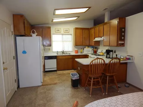 921 Partridge Dr, Redding, CA 96003 photo 12