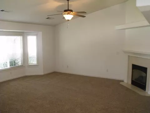 2897 Newbury Ln, Redding, CA 96002 photo 8
