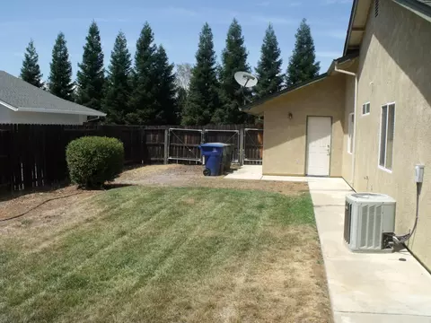 2897 Newbury Ln, Redding, CA 96002 photo 24