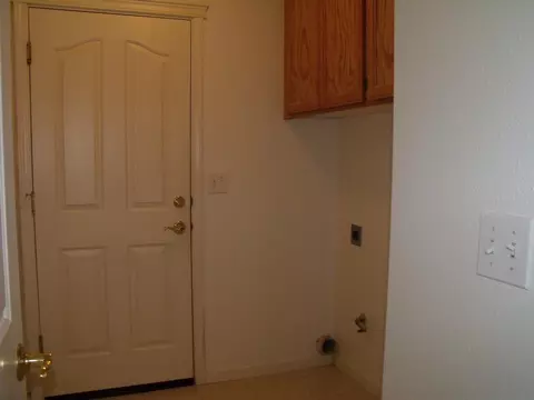 2897 Newbury Ln, Redding, CA 96002 photo 18