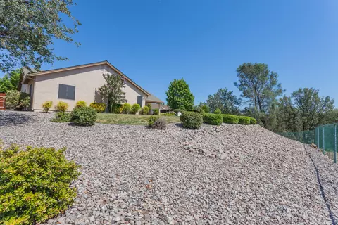 2807 Foxglove Ln, Redding, CA 96001 photo 30