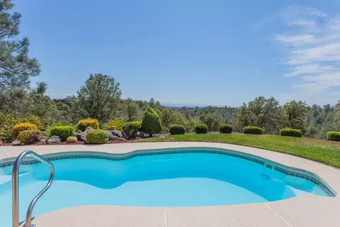 2807 Foxglove Ln, Redding, CA 96001 photo 32