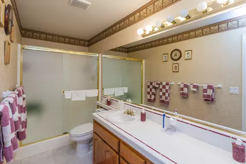 2807 Foxglove Ln, Redding, CA 96001 photo 13