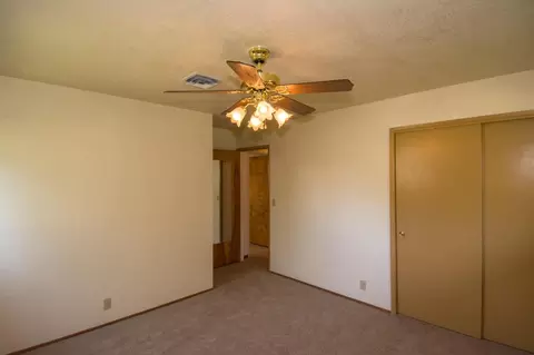 3295 Inverness St, Redding, CA 96002 photo 29