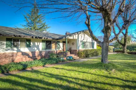 3295 Inverness St, Redding, CA 96002 photo 3