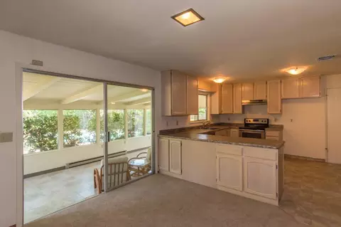 3295 Inverness St, Redding, CA 96002 photo 15